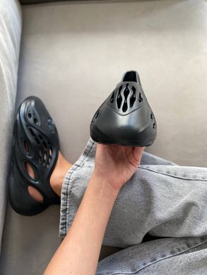 Кросівки Adidas Yeezy Foam Runner Black, 36