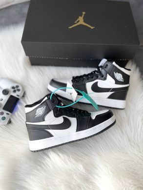 Кроссовки Jordan 1 Black/White Флис, 42