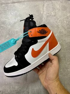 Кросівки Jordan 1 Orange White Black FUR, 40