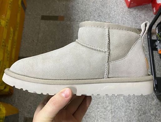 Черевики UGG Ultra Mini Milk