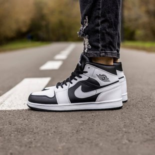 Кросівки Jordan 1 White Black FUR, 36