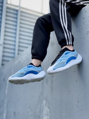 Кросівки Adidas Yeezy Boost 700 v3 Arzareth, 36