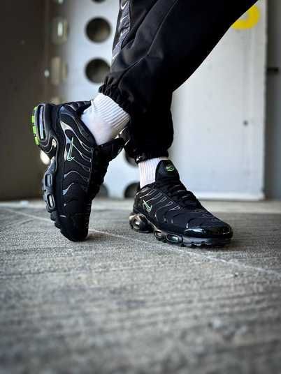 Кросівки Nike Air Max TN Plus Black Green Купити (Доставка 1-3 Дні)