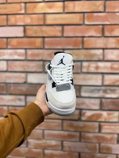 スニーカー Nike Air Jordan 4 