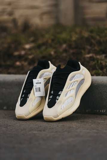 Кроссовки Adidas Yeezy Boost 700 v3 Azael Купить (Доставка 1-3 Дня)