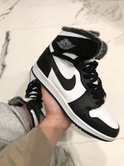 Кросівки Jordan 1 Retro Black/White Хутро, 41