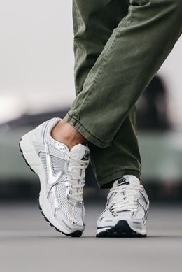Кросівки Nike Zoom Vomero 5 Photon Dust, 36