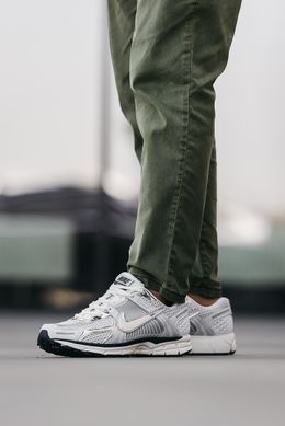 Кросівки Nike Zoom Vomero 5 Photon Dust, 36