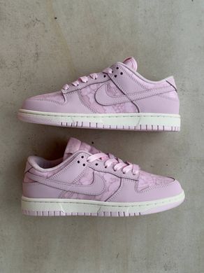 Кросівки Nike SB Dunk Low WMNS Lace Pack Regal Pink, 36