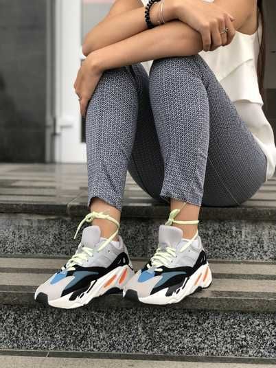 Кроссовки Adidas Yeezy Boost 700 Wave Runner Solid Купить
