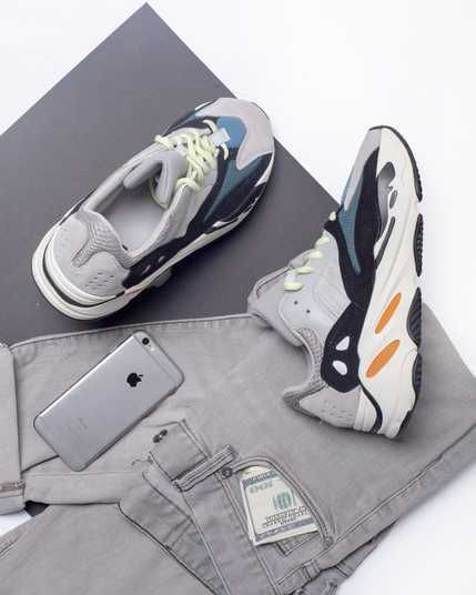 Кроссовки Adidas Yeezy Boost 700 Wave Runner Solid Купить