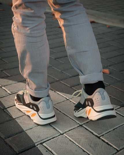 Кроссовки Adidas Yeezy Boost 700 Wave Runner Solid Купить