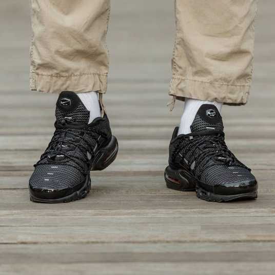 Кроссовки NK Air Max TN Plus Lace Toggle Black Reflective Купить