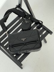 Сумка Prada Re-Nylon Padded Shoulder Black, 24x16x7