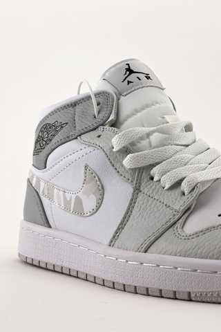 Jordan 1 hot sale camo grey