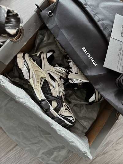 Кроссовки Balenciaga Track 2 Beige Black Купить (Доставка 1-3 Дня)