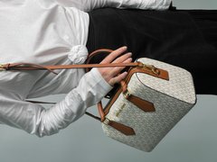 Сумка Michael Kors Small Hayes Duffle Crossbody Bag Vanilla/Luggage Premium, 25х18х14