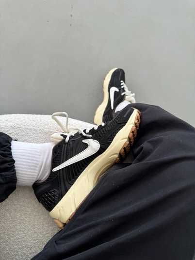 オオキミ⑤ Кросівки Nike Zoom Vomero 5 Off-White Black Beige White Купити