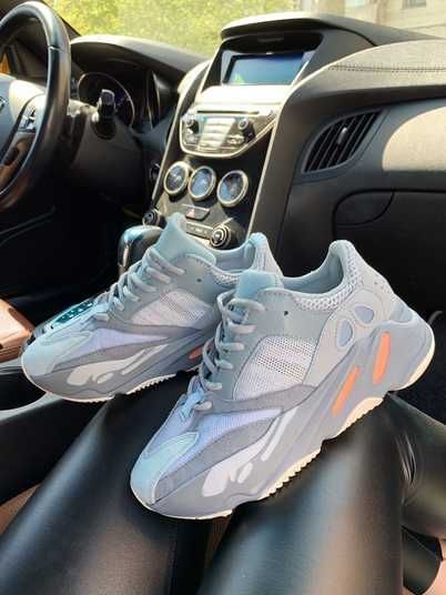 Кросівки Adidas Yeezy Boost 700 Inertia 