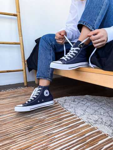 Classic deals blue converse