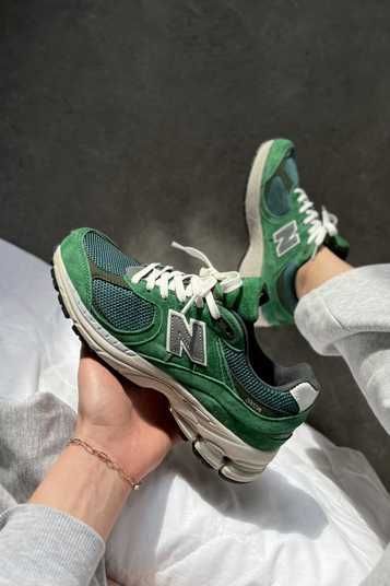 Кросівки New Balance 2002R 