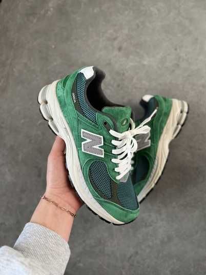 Кросівки New Balance 2002R 