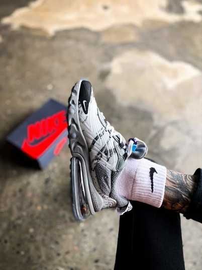 Кроссовки Nike Air Max 270 React Eng 