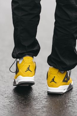 Кроссовки Nike Air Jordan 4 Retro SE Yellow, 37