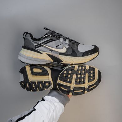 Кроссовки Nike V2K Runtekk Grey Beige, 42