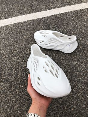 Кросівки Adidas Yeezy Foam Runner White v2, 36