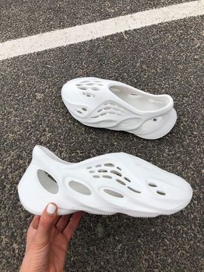 Кросівки Adidas Yeezy Foam Runner White v2, 36