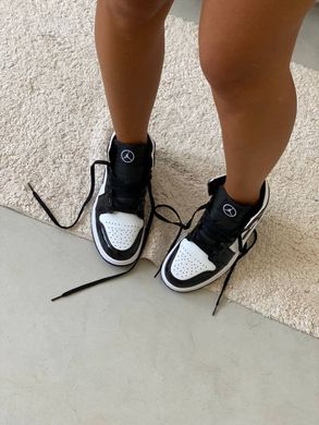 Кросівки Jordan Retro1 Black White Carbon