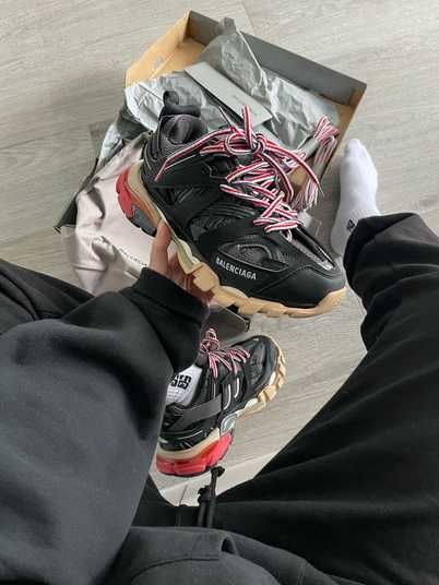 Кросівки Balenciaga Track Black Grey Red Купити (Доставка 1-3 Дні)