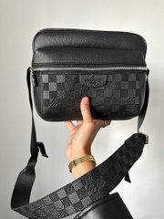 Сумка-месенджер Louis Vuitton Black, 25х18х6