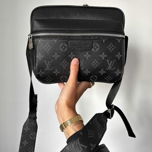 Сумка-месенджер Louis Vuitton Black, 25х18х6